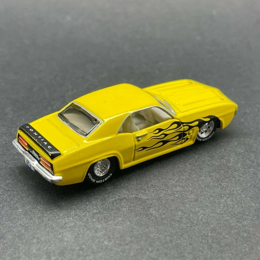 Maisto 1969 '69 Pontiac Firebird Car Yellow 1/64 All Stars Red 100 Rubber Slicks